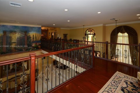 House in Coral Springs, Florida 6 bedrooms, 620.96 sq.m. № 1739681 - photo 21