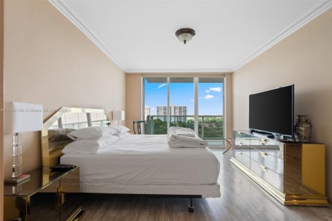 Condo in Aventura, Florida, 3 bedrooms  № 1728929 - photo 13