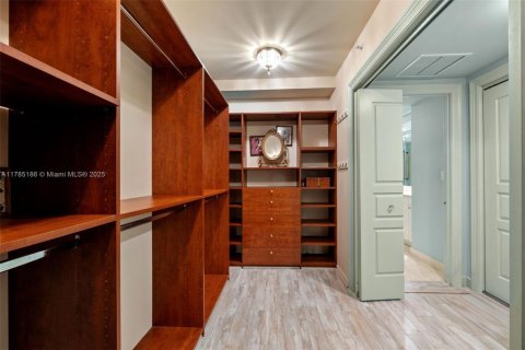 Condo in Aventura, Florida, 3 bedrooms  № 1728929 - photo 12