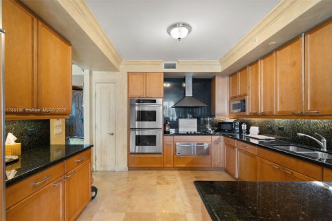 Condo in Aventura, Florida, 3 bedrooms  № 1728929 - photo 7
