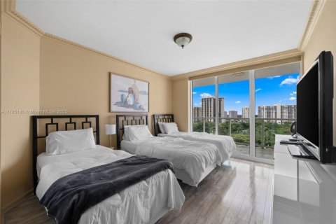 Condo in Aventura, Florida, 3 bedrooms  № 1728929 - photo 14