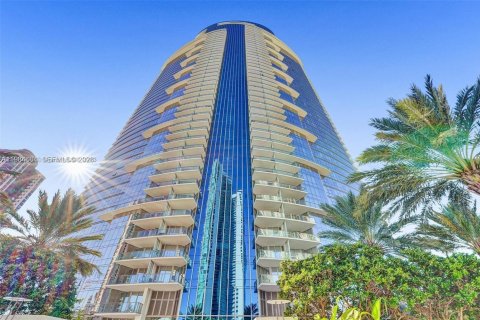 Купить кондоминиум в Майами, Флорида 3 спальни, 204.76м2, № 2048652 - фото 21