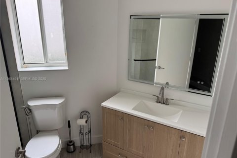 Townhouse in Boca Raton, Florida 2 bedrooms, 115.85 sq.m. № 2043113 - photo 12