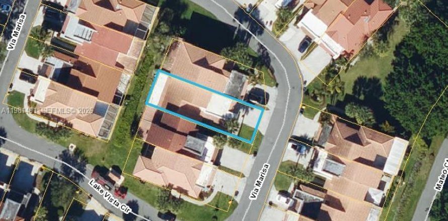 Townhouse in Boca Raton, Florida 2 bedrooms, 115.85 sq.m. № 2043113