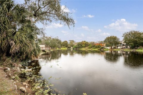 Condo in Tampa, Florida, 1 bedroom № 2393572 - photo 15