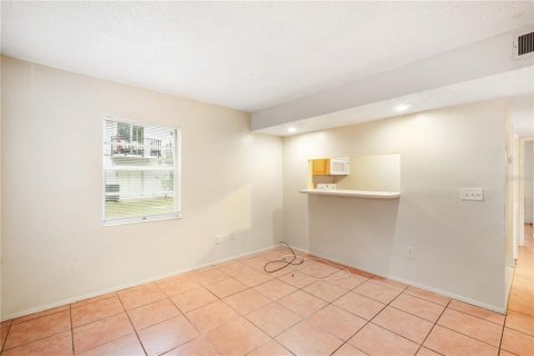 Condo in Tampa, Florida, 1 bedroom № 2393572 - photo 5