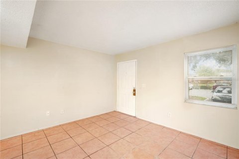 Condo in Tampa, Florida, 1 bedroom № 2393572 - photo 7