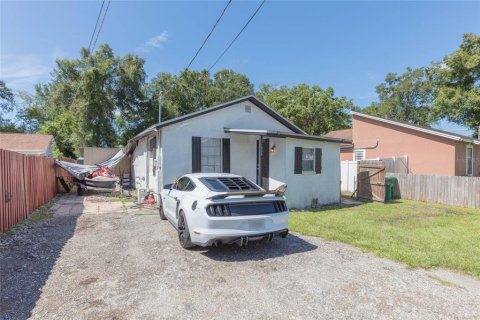 House in Tampa, Florida 2 bedrooms, 66.52 sq.m. № 2290604