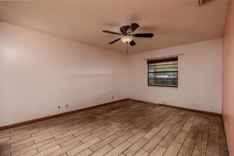 House in Okeechobee, Florida 3 bedrooms, 166.67 sq.m. № 1591255 - photo 28