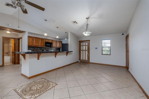 House in Okeechobee, Florida 3 bedrooms, 166.67 sq.m. № 1591255 - photo 14