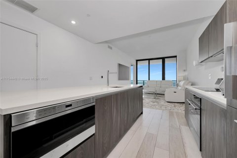 Condo in Miami, Florida, 2 bedrooms  № 1863161 - photo 24
