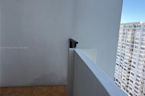 Copropriété à vendre à Aventura, Floride: 1 chambre, 72 m2 № 2042206 - photo 13