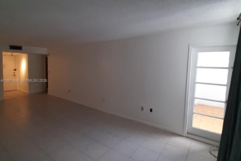 Copropriété à vendre à Aventura, Floride: 1 chambre, 72 m2 № 2042206 - photo 5