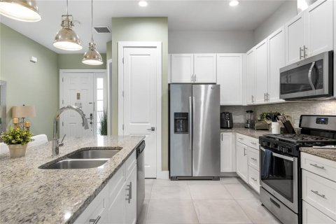 Adosado en venta en Kissimmee, Florida, 3 dormitorios, 155.89 m2 № 2212546 - foto 10