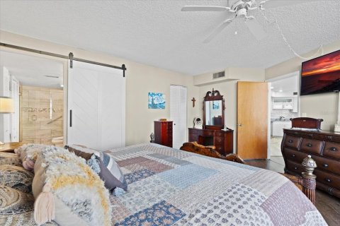Condo in Flagler Beach, Florida, 2 bedrooms № 2122021 - photo 17