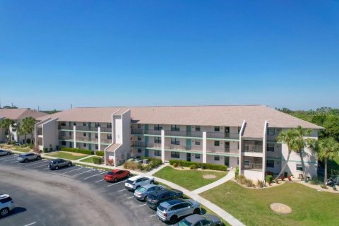 Condo in Punta Gorda, Florida, 2 bedrooms № 2236924