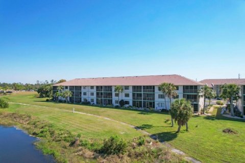 Copropriété à vendre à Punta Gorda, Floride: 2 chambres, 107.12 m2 № 2236924 - photo 21