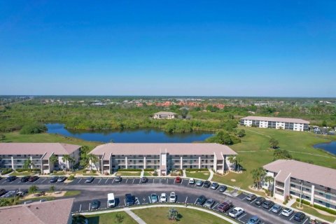 Copropriété à vendre à Punta Gorda, Floride: 2 chambres, 107.12 m2 № 2236924 - photo 3