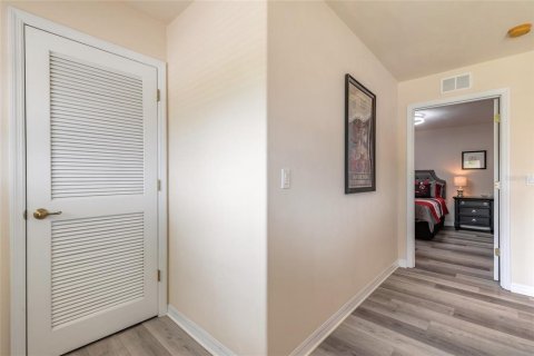 Touwnhouse à vendre à New Smyrna Beach, Floride: 2 chambres, 170.66 m2 № 1915979 - photo 11