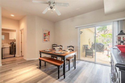 Touwnhouse à vendre à New Smyrna Beach, Floride: 2 chambres, 170.66 m2 № 1915979 - photo 23