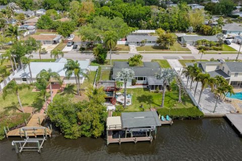 House in Bradenton, Florida 2 bedrooms, 105.17 sq.m. № 2098865 - photo 3