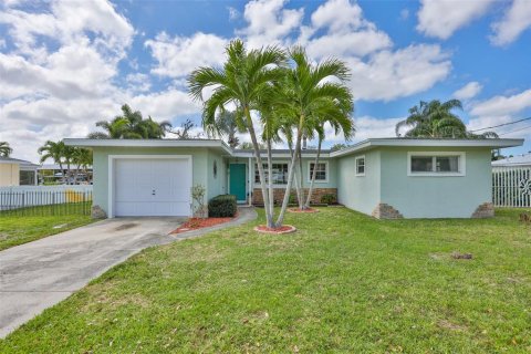 House in Bradenton, Florida 2 bedrooms, 105.17 sq.m. № 2098865