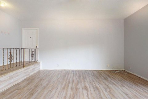 Снять в аренду кондоминиум в Дейви, Флорида 2 спальни, 111.48м2, № 1949050 - фото 21