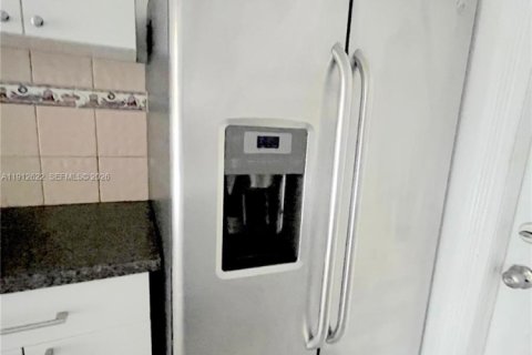 Touwnhouse à louer à Miami Gardens, Floride: 3 chambres, 104.05 m2 № 2079975 - photo 8
