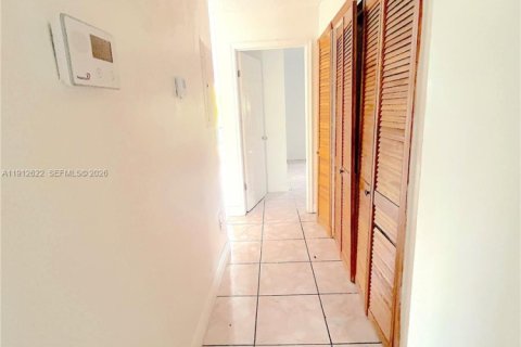 Touwnhouse à louer à Miami Gardens, Floride: 3 chambres, 104.05 m2 № 2079975 - photo 20