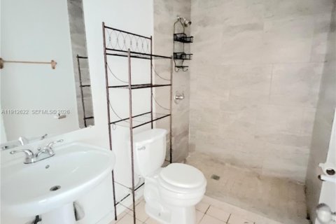 Touwnhouse à louer à Miami Gardens, Floride: 3 chambres, 104.05 m2 № 2079975 - photo 15