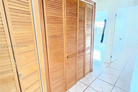 Touwnhouse à louer à Miami Gardens, Floride: 3 chambres, 104.05 m2 № 2079975 - photo 10