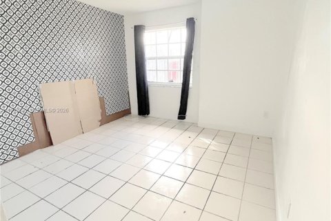 Touwnhouse à louer à Miami Gardens, Floride: 3 chambres, 104.05 m2 № 2079975 - photo 16