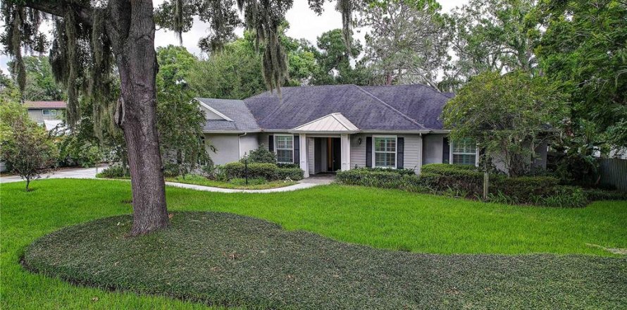 Villa ou maison à Tampa, Floride 3 chambres, 241.36 m2 № 2287355