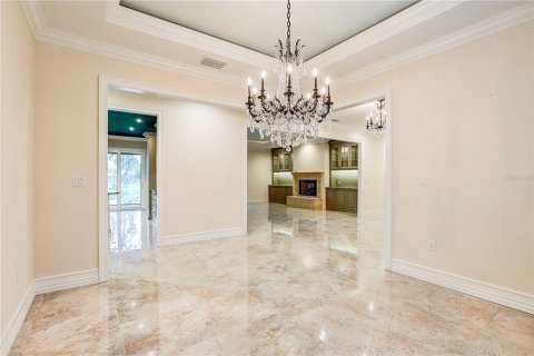 Villa ou maison à vendre à Tampa, Floride: 3 chambres, 241.36 m2 № 2287355 - photo 9