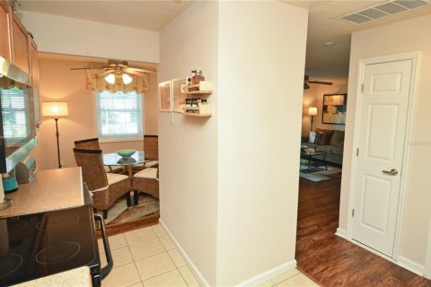 Condo in Saint Petersburg, Florida, 1 bedroom  № 1632391 - photo 11