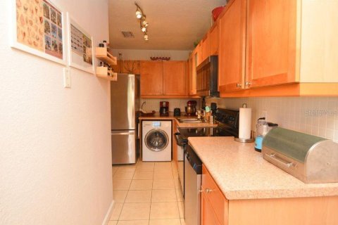 Condo in Saint Petersburg, Florida, 1 bedroom  № 1632391 - photo 8