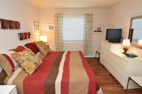 Condo in Saint Petersburg, Florida, 1 bedroom  № 1632391 - photo 27