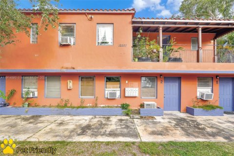 Снять в аренду виллу или дом в Норт-Майами, Флорида 1 спальня, 521.83м2, № 1970947 - фото 26