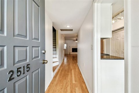 Townhouse in Tampa, Florida 3 bedrooms, 193.61 sq.m. № 1560191 - photo 5