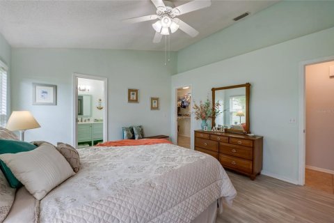 House in Port Orange, Florida 3 bedrooms, 191.56 sq.m. № 2400311 - photo 16
