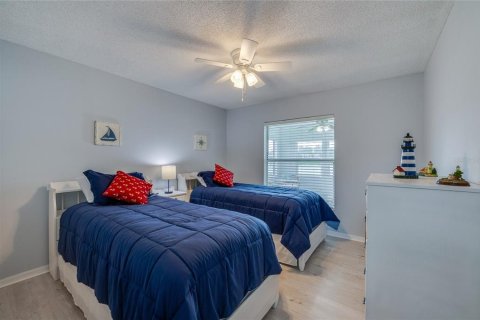 House in Port Orange, Florida 3 bedrooms, 191.56 sq.m. № 2400311 - photo 18