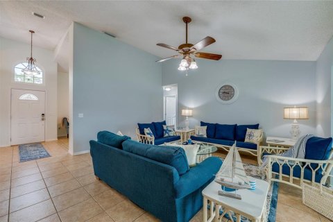 House in Port Orange, Florida 3 bedrooms, 191.56 sq.m. № 2400311 - photo 13