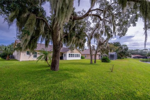 House in Port Orange, Florida 3 bedrooms, 191.56 sq.m. № 2400311 - photo 26