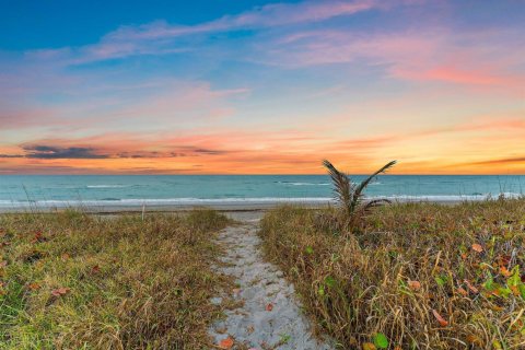 Casa en venta en Jupiter Island, Florida, 4 dormitorios, 200.67 m2 № 2088240 - foto 2
