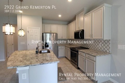 Adosado en alquiler en Tampa, Florida, 3 dormitorios, 172.05 m2 № 1913048 - foto 2