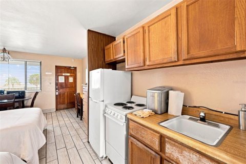 Hotel in Treasure Island, Florida 768.86 sq.m. № 2416657 - photo 27