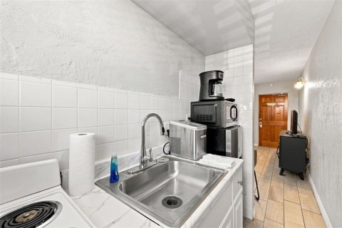 Hotel in Treasure Island, Florida 768.86 sq.m. № 2416657 - photo 30