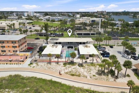 Hotel in Treasure Island, Florida 768.86 sq.m. № 2416657 - photo 13
