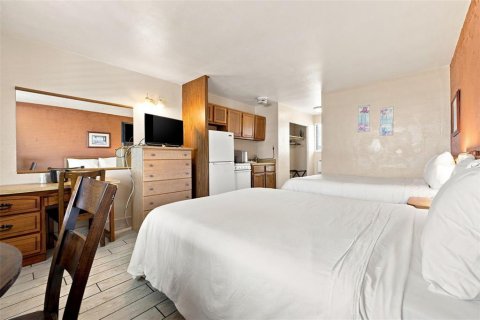 Hotel in Treasure Island, Florida 768.86 sq.m. № 2416657 - photo 29