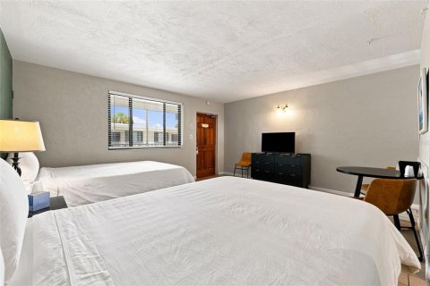 Hotel in Treasure Island, Florida 768.86 sq.m. № 2416657 - photo 21